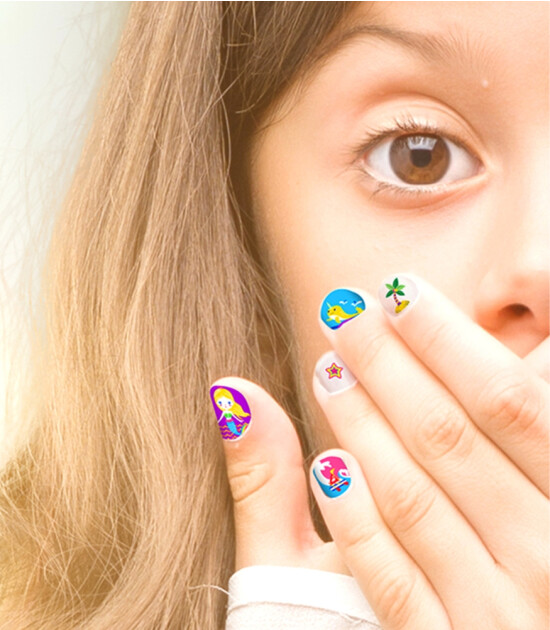 Avenir Press-on Nails Tırnak Çıkartmaları // Garden World
