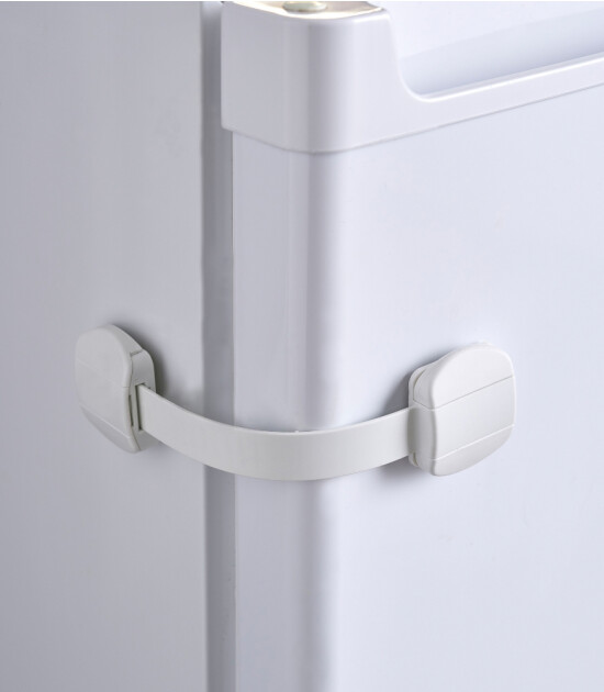 BabyDan &Ccedil;ok Ama&ccedil;lı Bebek ve &Ccedil;ocuk G&uuml;venlik Kilidi // Beyaz