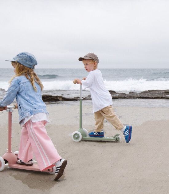 Banwood Eco Scooter // Raspberry - Koyu Pembe