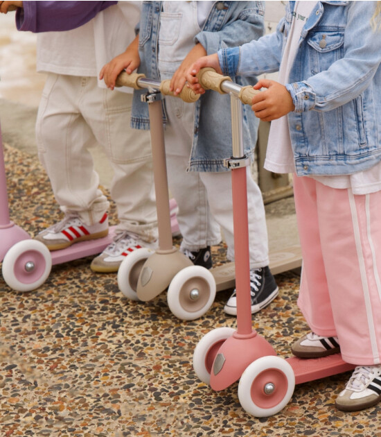 Banwood Eco Scooter // Raspberry - Koyu Pembe