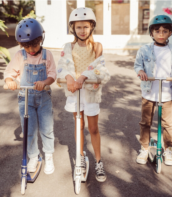Banwood Kask // Pink