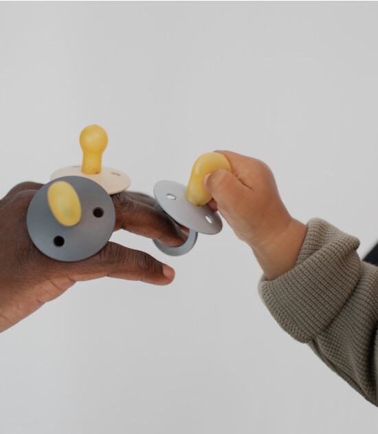 Bibs Colour Kauçuk Simetrik Uç Emzik // Blush