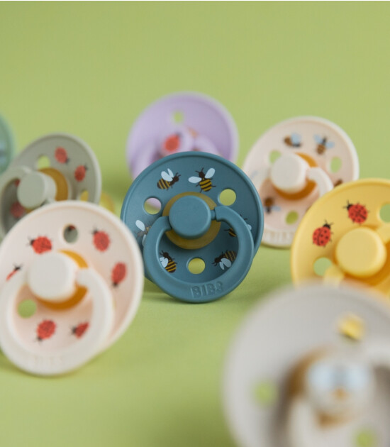 Bibs Studio Kauçuk Emzik // Ladybug Friends - Pale Butter