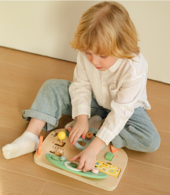 Classic World &Ccedil;ok Fonksiyonlu Ahşap Aktivite Tahtası