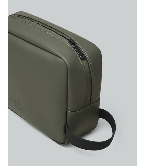 Gaston Luga Spläsh Toiletry Bag // Olive