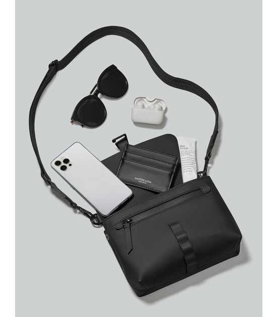 Gaston Luga Spläsh Crossbody Bag // Black