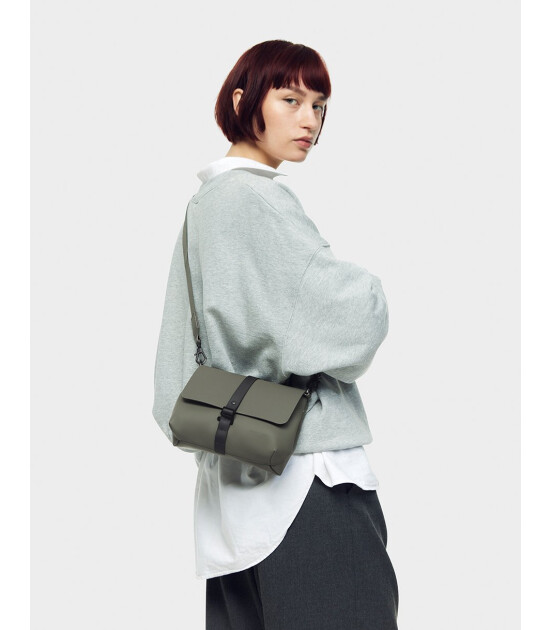 Gaston Luga Spläsh Crossbody Bag // Olive