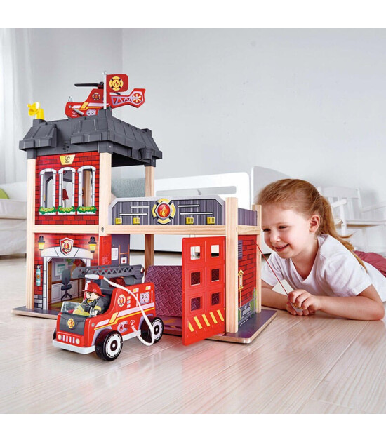 Hape Oyuncak Şehir İtfaiye İstasyonu