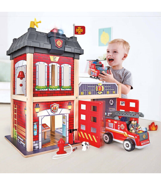 Hape Oyuncak Şehir İtfaiye İstasyonu