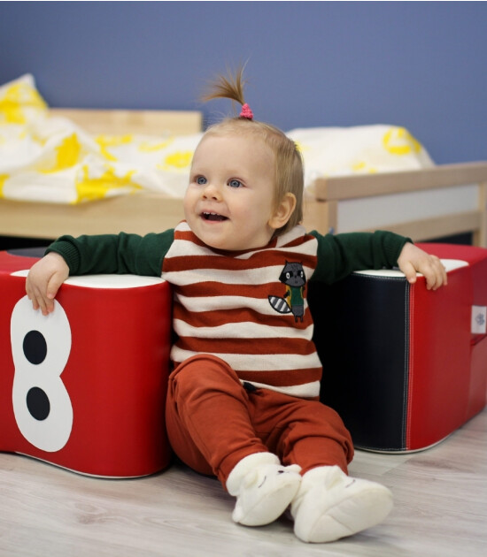 Iglu Sallanan Oyuncak Araba // Red