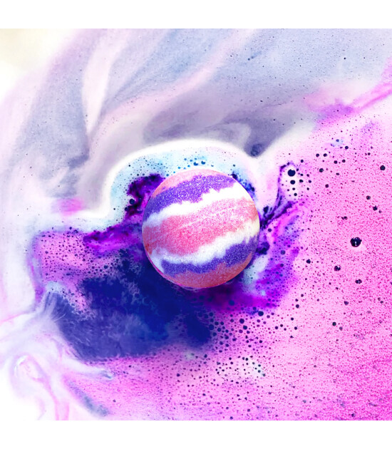 Inuwet Icecream Böğürtlen Banyo Bombası