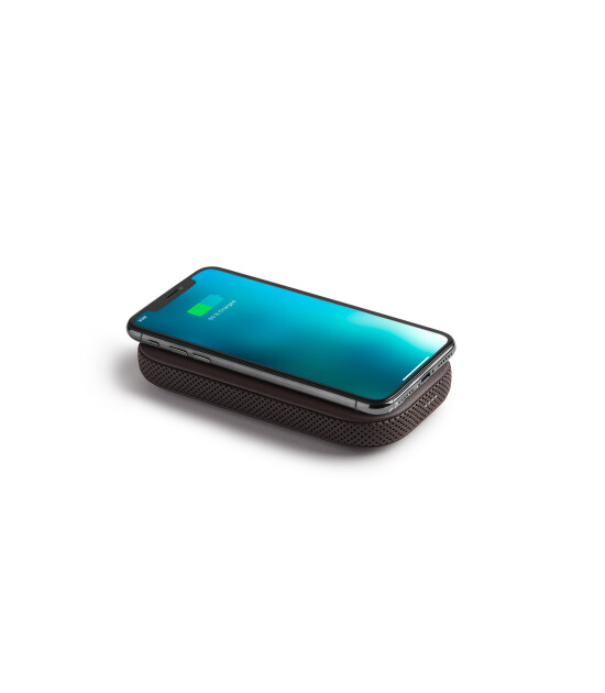 Lexon Powersound Deri Kablosuz Şarj Cihazı ve Bluetooth Hoparlör // Kahverengi