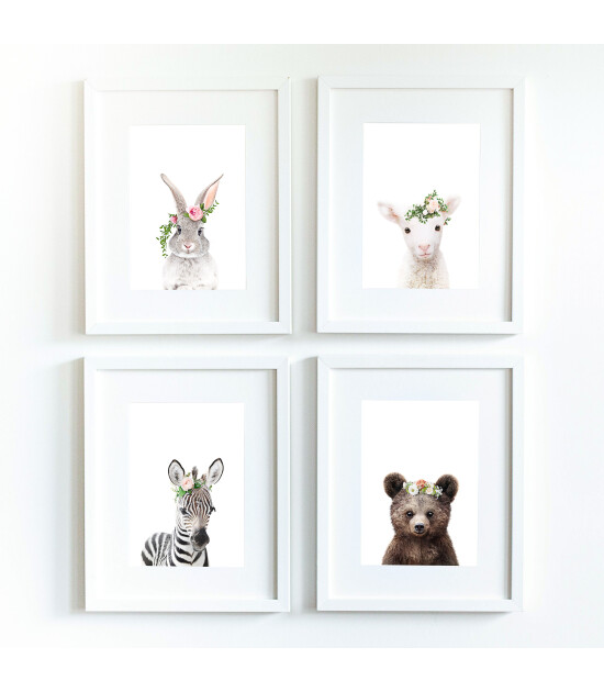 Little Forest Animals Woolly with Flower (Beyaz Çerçeve)