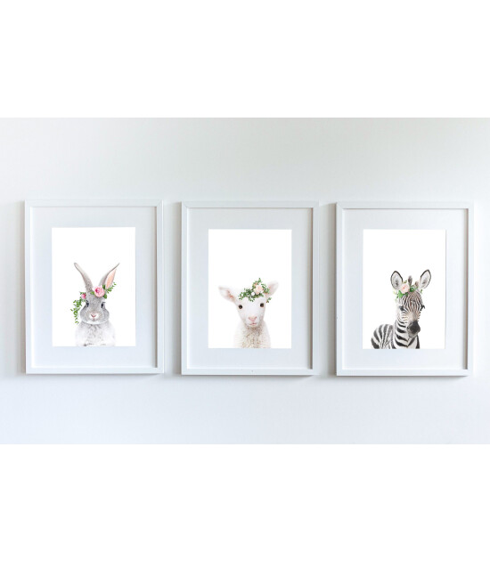 Little Forest Animals Woolly with Flower (Beyaz Çerçeve)