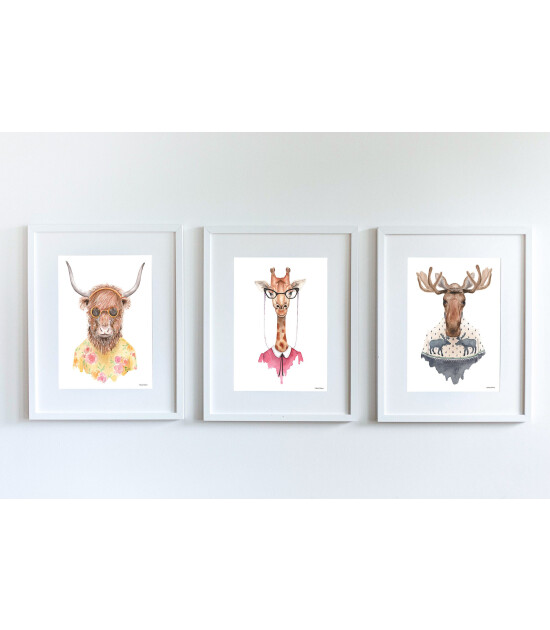 Little Forest Animals Caribou with Sweater (Beyaz Çerçeve)