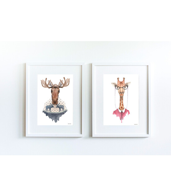 Little Forest Animals Caribou with Sweater (Beyaz Çerçeve)