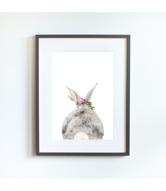 Little Forest Animals Bunny Butt with Flower (Gri Çerçeve)