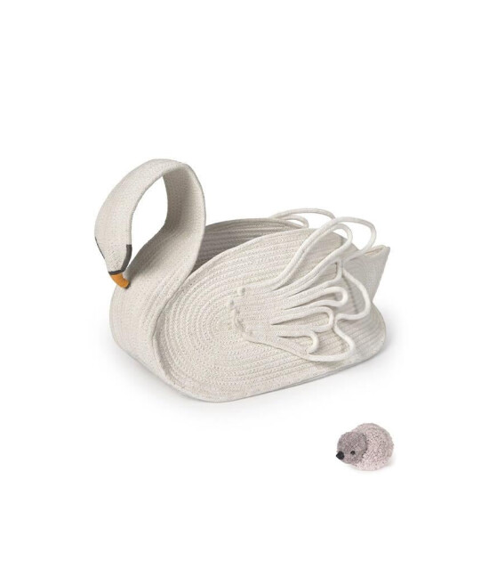 Lorena Canals Sepet // Swan