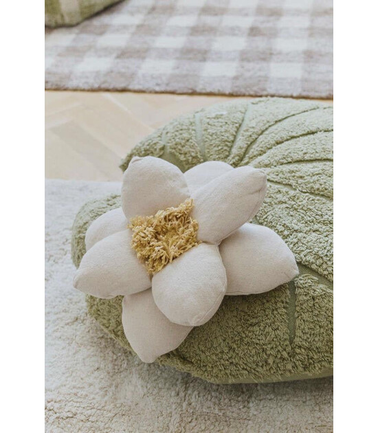 Lorena Canals Yer Minderi // Water Lily