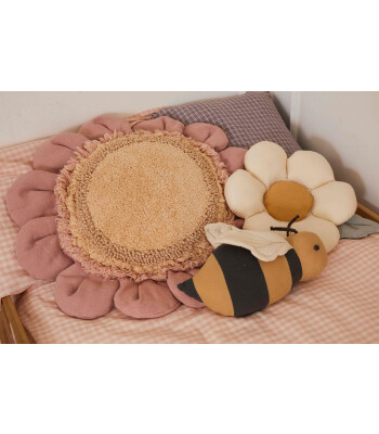 Lorena Canals Yastık // Buzzy Bee