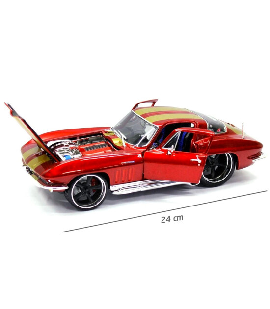 Maisto Model Araba Corvette (1965) // Kırmızı