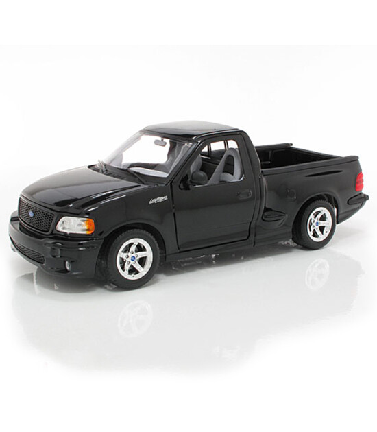 Maisto Special Edition Model Araba Ford SVT F-150 // Siyah