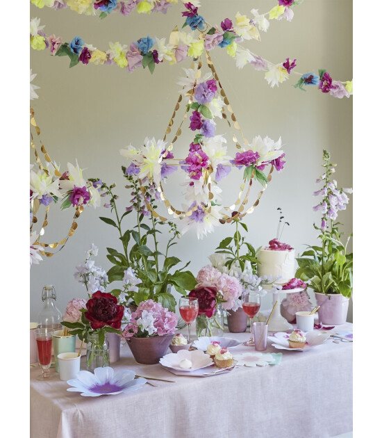 Meri Meri Asılan Süs // Lilac Blossom Chandelier