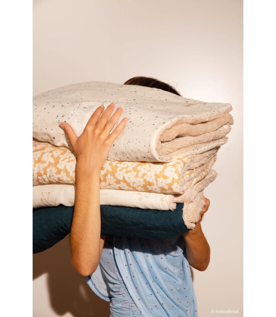 Nobodinoz Wabi Sabi Bebek Battaniye // Golden Brown Sakura