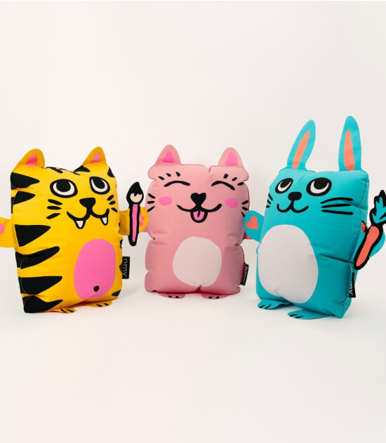 OMY Dev Şişme Minder // Strawbies