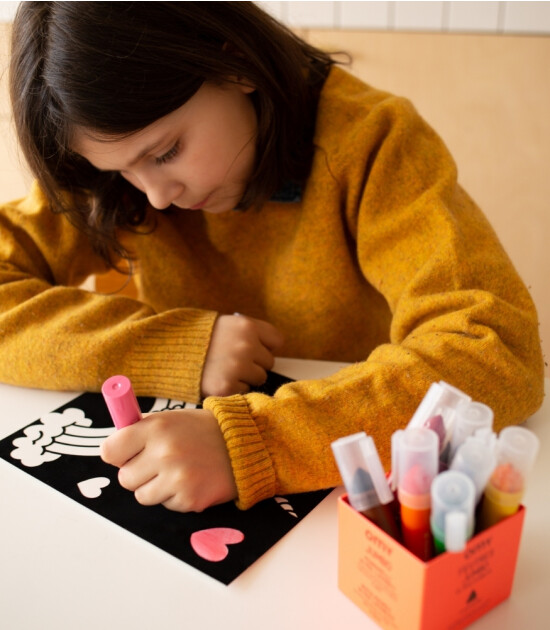 OMY Velvet Coloring Kadife Boya Kartları // Lily