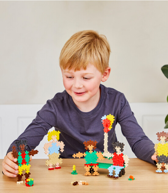 Plus-Plus Learn to Build Yaratıcı Blok // People of the World (275 Par&ccedil;a)