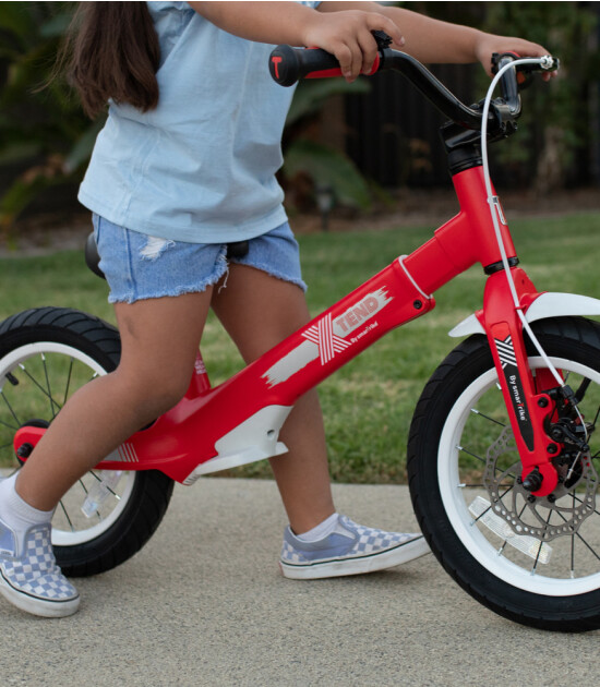 SmarTrike Xtend 3 Aşamalı Büyüyebilen Çocuk Bisikleti (3-7 Yaş) // Red
