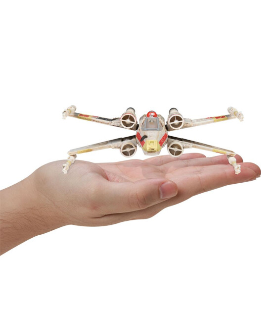 Star Wars X-Wing Ara&ccedil; ve Mikro Fig&uuml;r Set