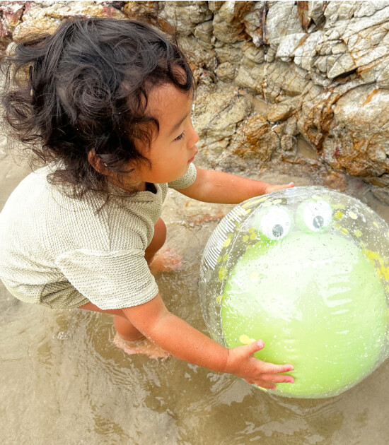 Sunnylife 3 Boyutlu Şişme Plaj Topu // Cookie the Croc Light Khaki