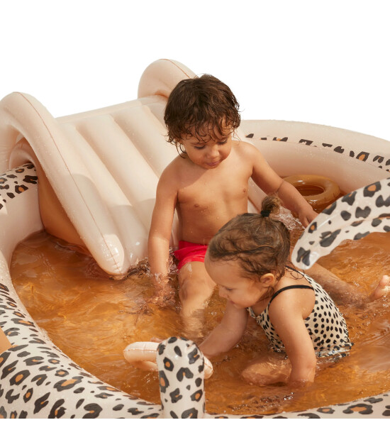 Swim Essentials Fıskiyeli & Kaydıraklı Şişme Oyun Havuzu (210 cm) // Beige Leopard