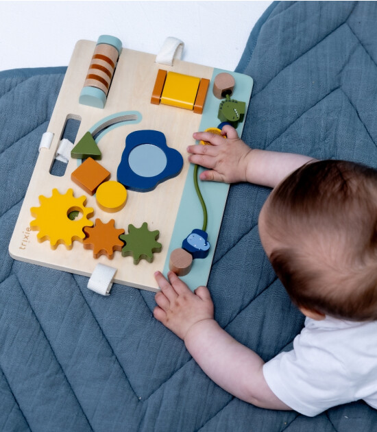 Trixie Ahşap Aktivite Paneli // Mrs. Elephant