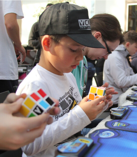 V-Cube Pro K&uuml;p (2) // Beyaz