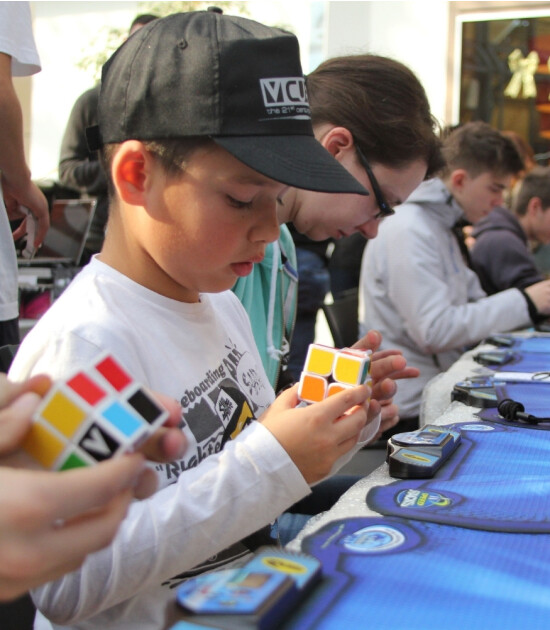 V-Cube Klasik K&uuml;p (5) // Beyaz