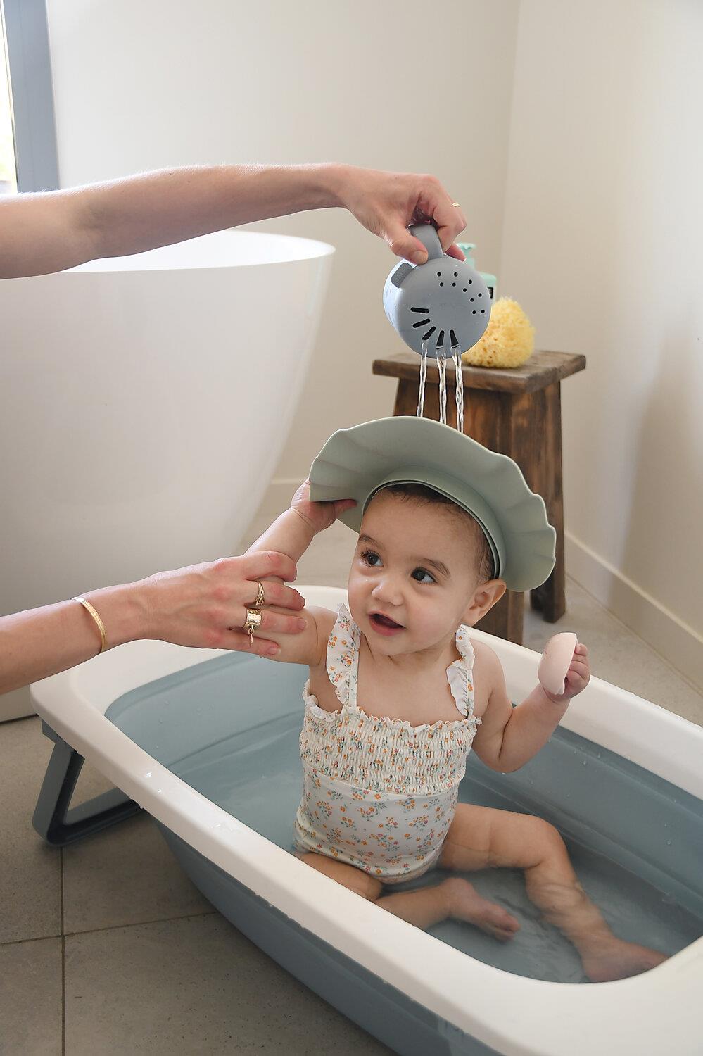 Beaba Silikon Bebek Banyo Duşu // Pebble