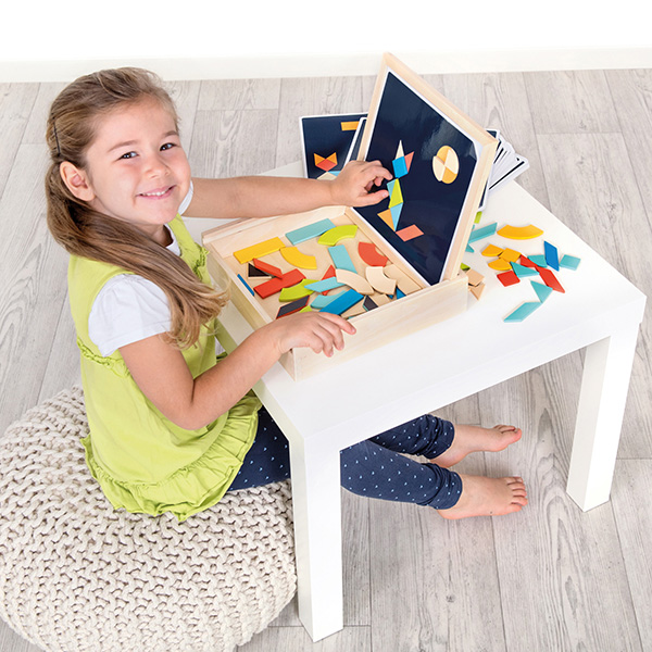 Beleduc Magnetik Tangram Oyunu (70 Ahşap Par&ccedil;a Ve 22 Etkinlik Kartları)