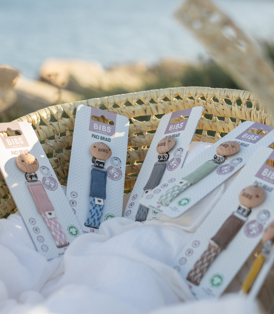Bibs Paci Braid - Emzik Askısı // Baby Blue - ivory
