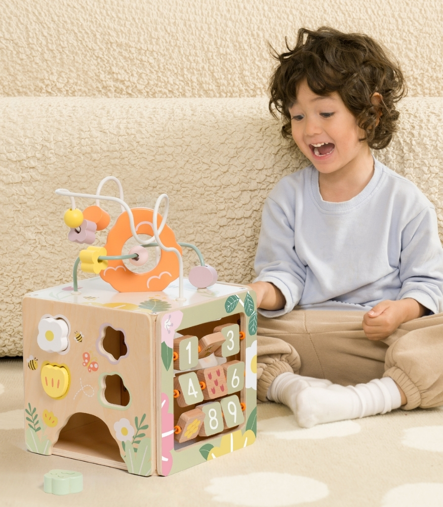 Classic World Ahşap Bal Arısı Aktivite Küpü