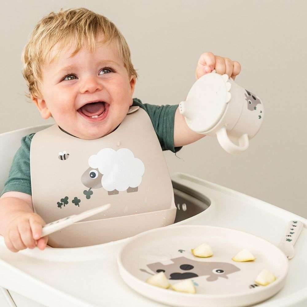 Done by Deer Kaymaz Tabak // Tiny Farm - Bej