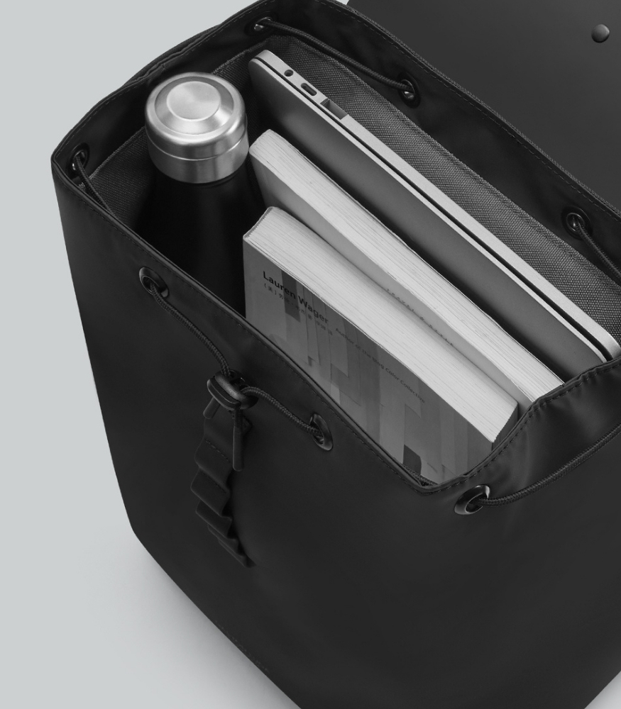 Gaston Luga Dash Bucket Laptop B&ouml;lmeli Sırt &Ccedil;antası  (11 inch / 13 inch) // Siyah