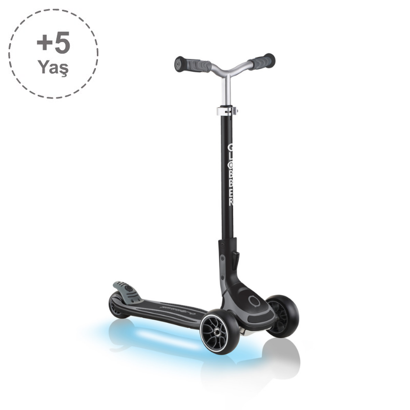 Globber Ultimum Işıklı Scooter // Siyah
