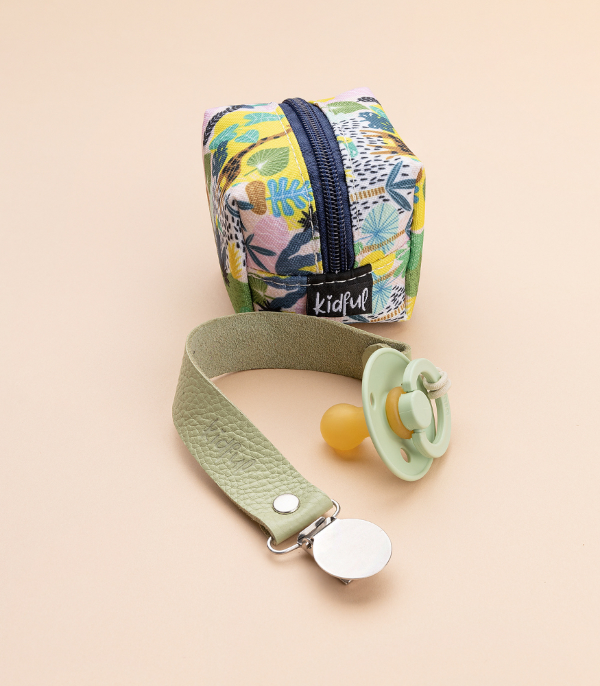 Kidful Bitkisel Boyalı Deri Emzik Askısı // Sage