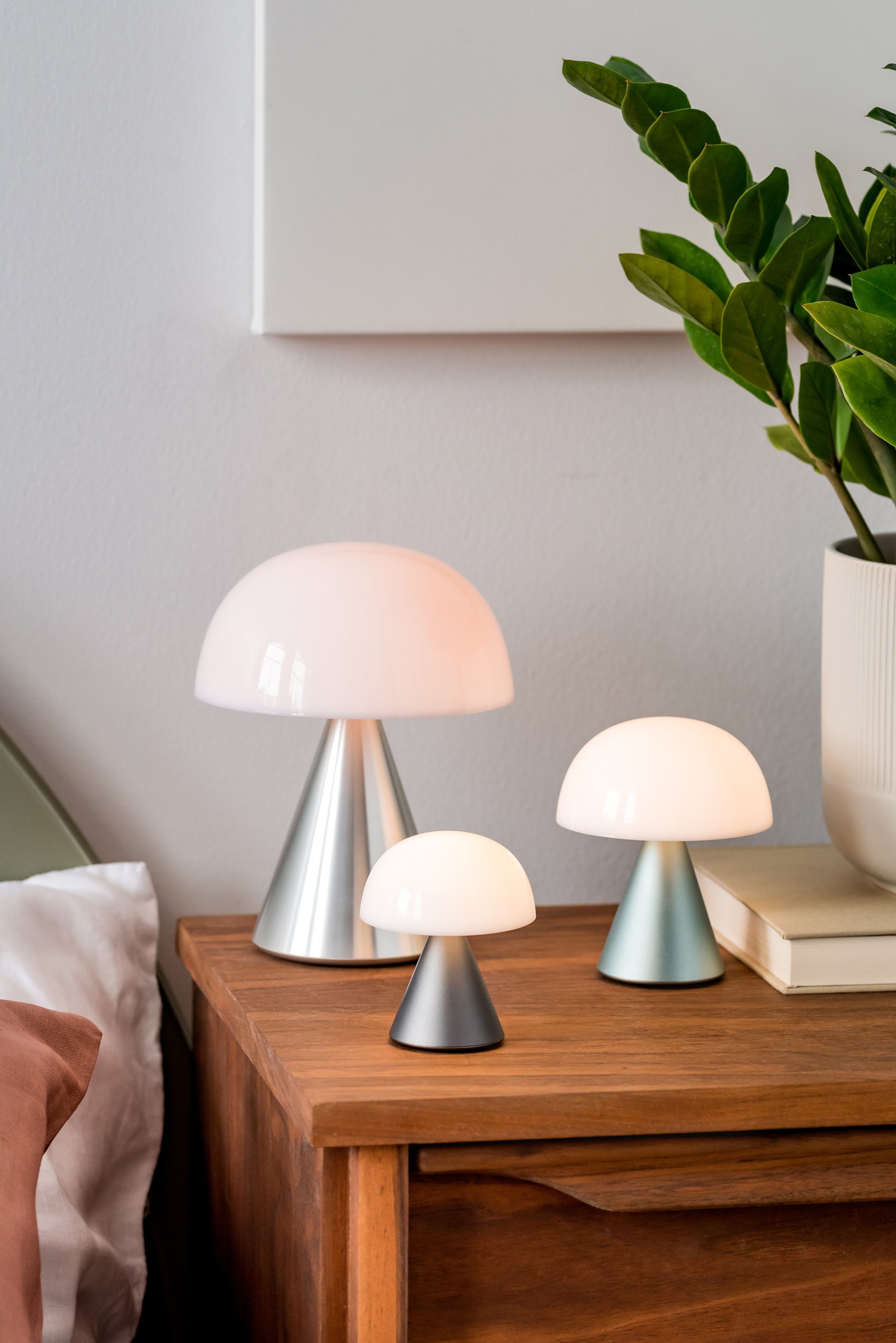 Lexon Mina M Led Lamba // Açık Mavi