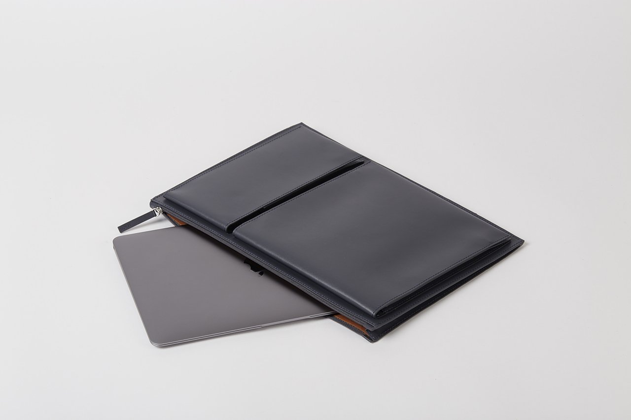 Lexon Flat Laptop Kılıfı (14 inch) // Koyu Mavi