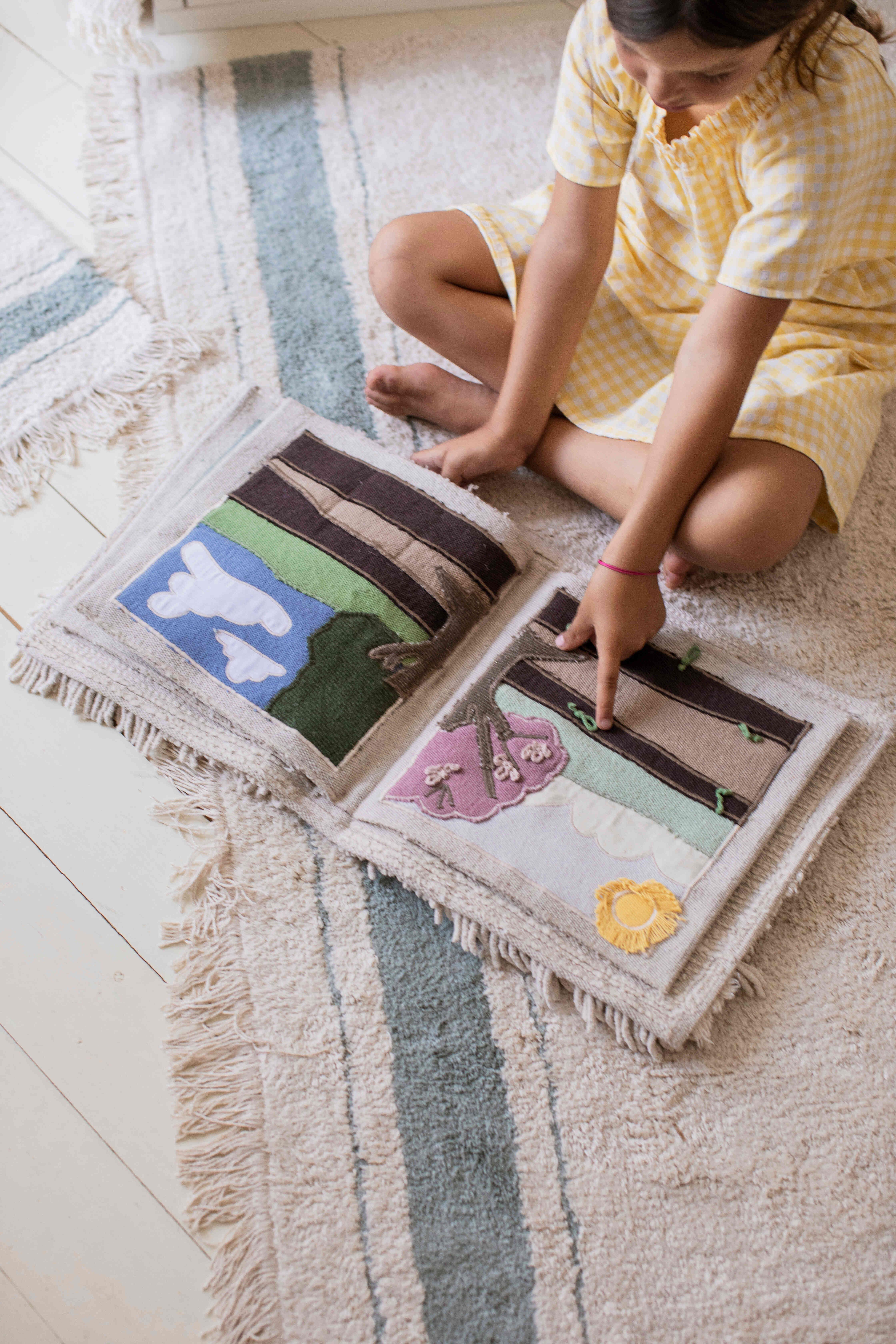 Lorena Canals Bez Kitap // Cool Kids Eat Healthy