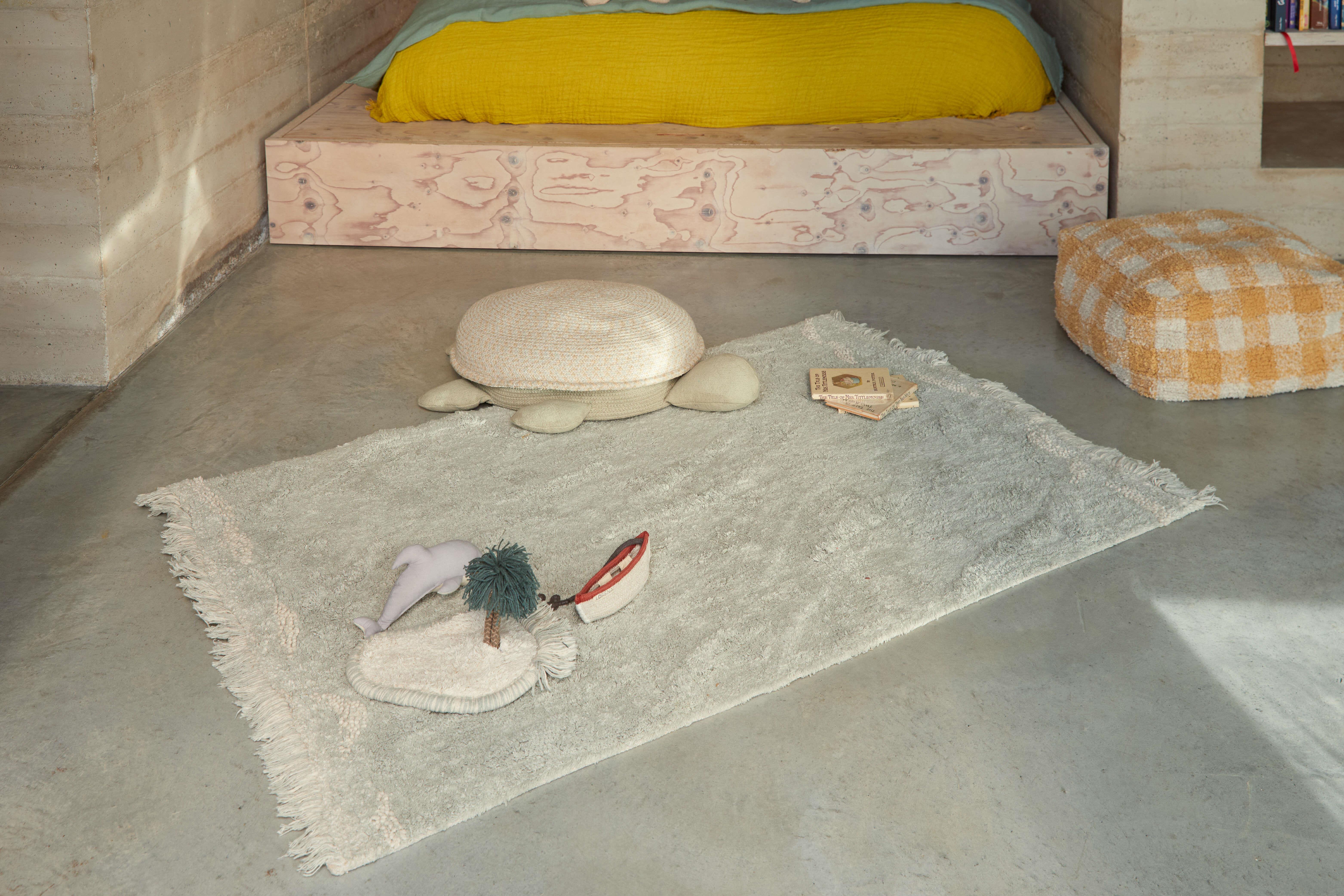 Lorena Canals Halı // Waves